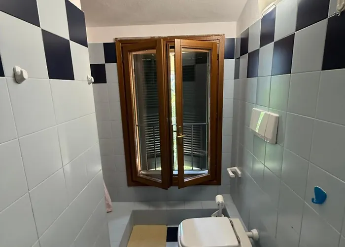 Emilia 330 Centro Apartman *